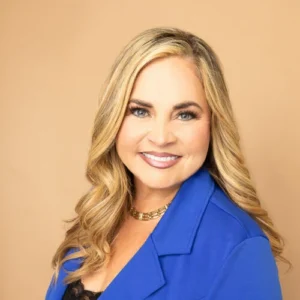 Lisa-Richart-Hernandez-1-300×300